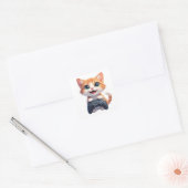 ゲームコントローラーを握りしめる子猫 笑顔のゲーマー猫I スクエアシール (封筒)
