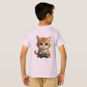 ゲームコントローラーを握る子猫　ゲーマー猫 Tシャツ (裏面フル)