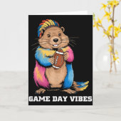 ゲームデイの雰囲気 トライバルデザインのマグラがフットボールを抱える F カード (黄色い花)