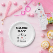 ゲームデイビーブチームハートパーソナライズされた文字 ペーパープレート (パーティー)