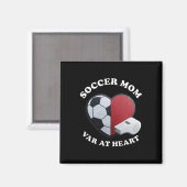 ゲームデイ サッカー ママ - 3D ハートと大文字デザイン マグネット (正面/裏面)