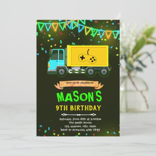 ゲームトラックの誕生日の招待状 招待状 (スタンド正面)