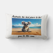 コアラが砂浜にいるオーストラリアが最高の場所！ ランバークッション (裏面)