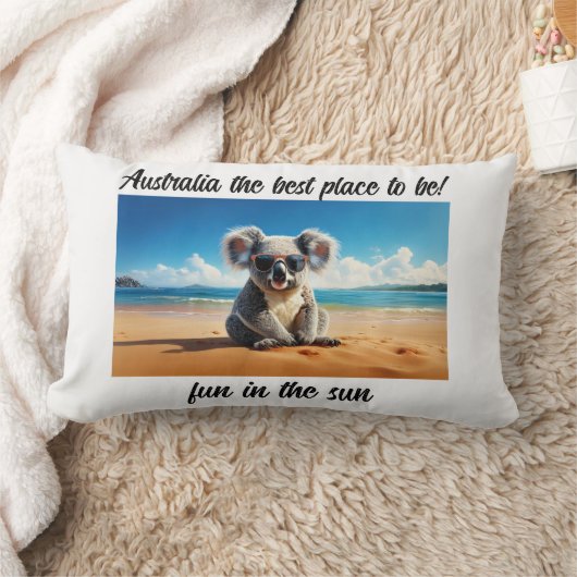 コアラが砂浜にいるオーストラリアが最高の場所！ ランバークッション (ブランケット)