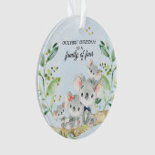 コアラは4人の家族として初めてのクリスマスを支える オーナメント (正面)