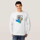 コアラベアとバックパック Tシャツ (正面フル)