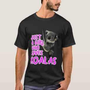 コアラ服女の女コアラを愛する女の子 Tシャツ