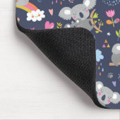 コアラ虹のラブパターン マウスパッド (コーナー)