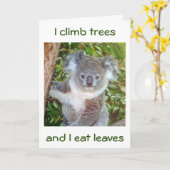 「コアラ誕生日おめでとう」彼はあなた食べのためにケーキを食べる カード (黄色い花)