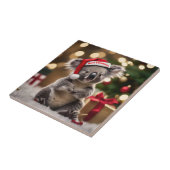 「コアラ・クリス・クリングル:クリスマス・ダウン・ダウン」 タイル (側面)