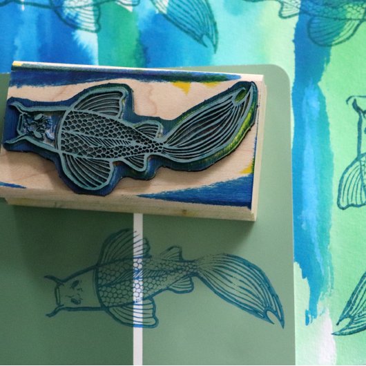 コイポンドアートコイフィッシュデザインレッドカリココイ ラバースタンプ