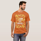コインコレクターおもしろいおばさんコイン収集趣味 Tシャツ (正面フル)