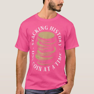 コイン収集で歴史を積み重ねる Tシャツ