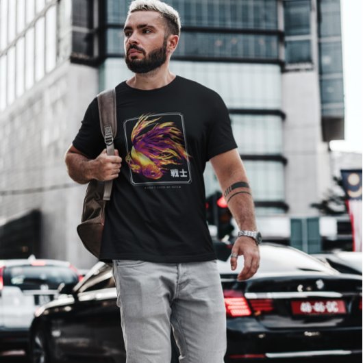 コイ魚の海獣泳ぎ Tシャツ