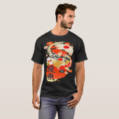 コイ魚ying yang日本のラッキーキャット – 招き tシャツ (正面フル)