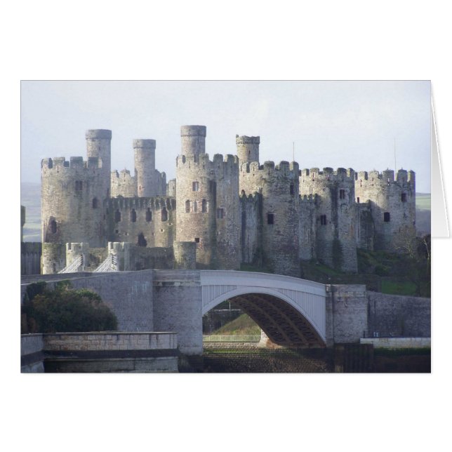 コウィー城 (正面横)