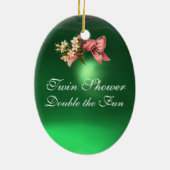 コウノトリの双子の赤ちゃんガールシャワー セラミックオーナメント (裏面)