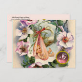 コウノトリ女の子の赤ちゃんシャワー、ピンクの野生のバラモノグラム インビテーションポストカード (正面/裏面)