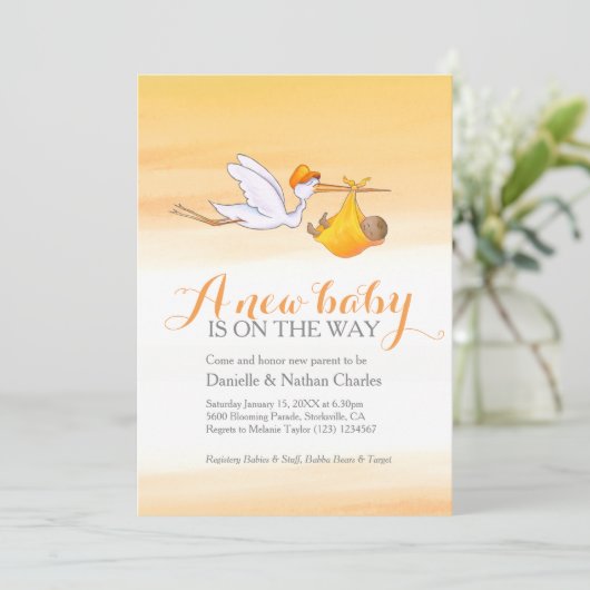 コウノトリ新生児ゴールデンオレンジ色のカップル赤ちゃんシャワー 招待状 (スタンド正面)
