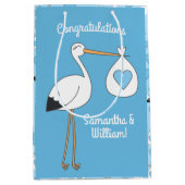 コウノトリ赤ちゃんシャワーブルーボーイ ミディアムペーパーバッグ (正面)