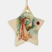 コウノトリ赤ちゃん女の子シャワースターモノグラムレッドルビー セラミックオーナメント (右)