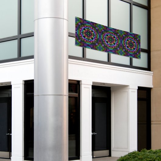 コオロギプライド 横断幕 (ビルの外側)