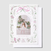 コケットクリスマスファミリーフォトピンクグリーンドードル ベラム紙招待状 (オフセット)