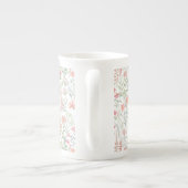 コケットピンクとグリーンのワイルドフラワーの牧場 ボーンチャイナマグカップ (裏面)