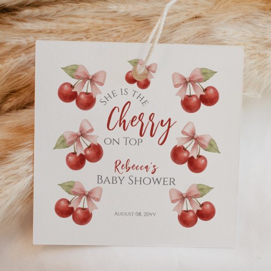 コケットピンクボウレッドさくらんぼオントップベビーシャワー フェイバータグ