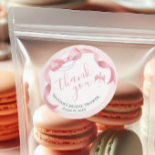 コケットピンクボウ&パールブライダルシャワーの好意 ラウンドシール