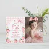 コケットボウストロベリーファースト誕生日写真 招待状 (スタンド正面)