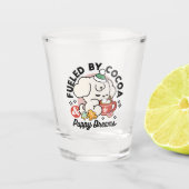 ココアと子犬の夢に満ちた – かわいい冬の犬 ショットグラス (正面)