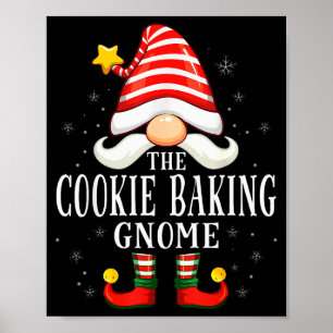 ココアクッキーを焼くノームのクリスマスグループファミリーパジャマ ポスター