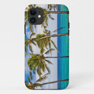 ココヤシ(Cocos nucifera)の木が揺れている iPhone 11 ケース