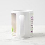 コスタのハミングバード詩篇145:4 KJV ジャンボコーヒーマグカップ (裏面)