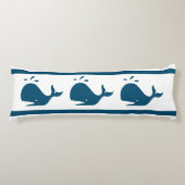 コスタル航海のネイビーブルーホエールホワイト ボディピロー (正面)