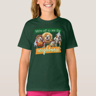 コスチュームのブルドッグ3匹 Tシャツ