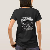 コスモスに迷い込んだ宇宙飛行士 ブラックTシャツ Tシャツ (裏面)