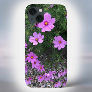 コスモスの花の上に小石 iPhone 13ケース