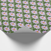 コスモス淡い色の – ピンク&グリーン – エコープリント ラッピングペーパー (角)
