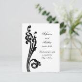 コスモポリタンな花飾りとスワール RSVP 招待状 (スタンド正面)