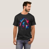 コズミックマネクールードウルフ銀河系グラフィック宇宙アート Tシャツ (正面フル)