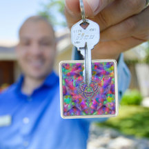 コズミック万華鏡のように千変万化するパターン鮮やか: Triquetra Keychain