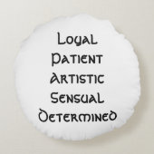 コズミック心地よいクッション:あなたの内側のタウロスを受け入れる! ラウンドクッション (裏面)