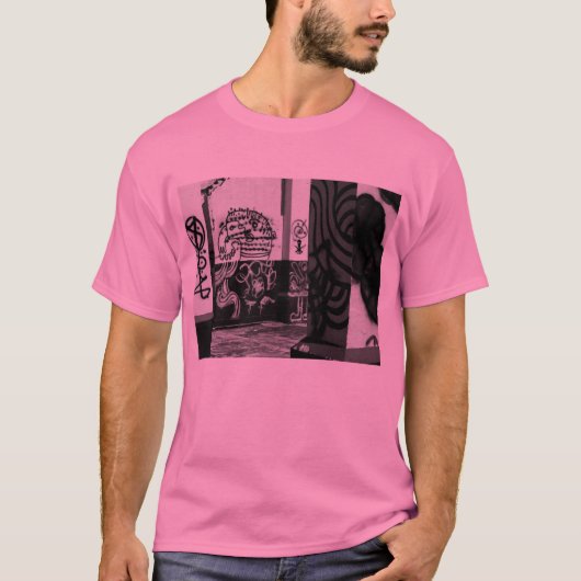 コタキナバルの落書き Tシャツ (正面)