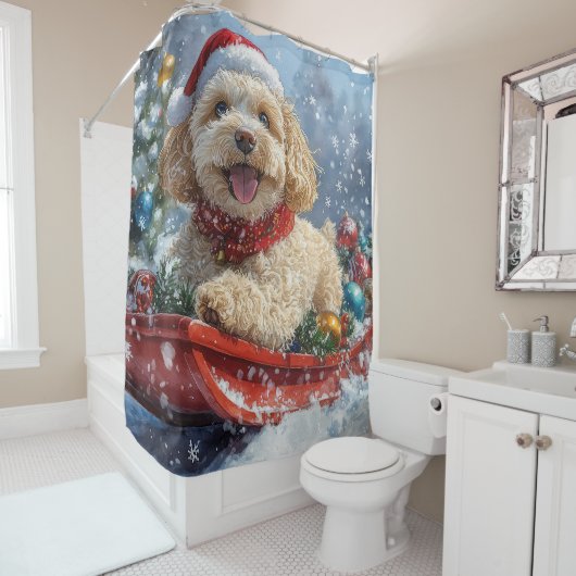 コッカプーの犬のそり遊び 雪だるまクリスマス シャワーカーテン (インサイチュ)