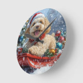 コッカプー犬のそり 雪を降らせて クリスマス ラウンド壁時計 (傾斜)