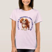 コッカースパニエルの子犬にキスをした Tシャツ (正面)