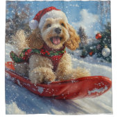 コッカースパニエル犬ドッグインスレッジそれを雪のクリスマス シャワーカーテン (正面)