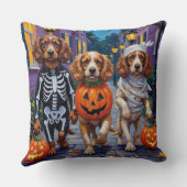 コッカースパニエル犬犬ハロウィーンでのトリックまたはトリートメント クッション (裏面)